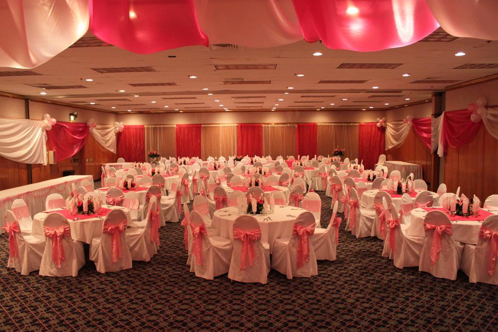 Ramada By Wyndham Airport Hotel